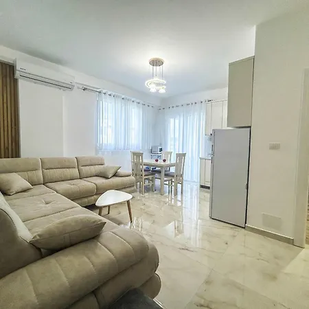 Appartement 1326 Modern Golem (Tirana)