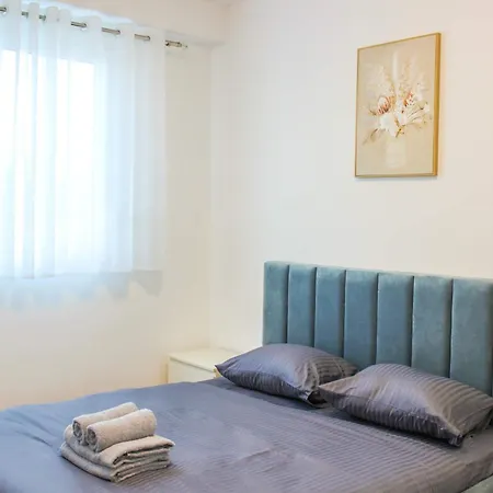 Apartamento 1326 Modern Golem (Tirana)